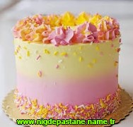 Niğde Mois Transparan çilekli yaş pasta